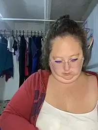 Stripchat Sex Cam of Chloee_Peach