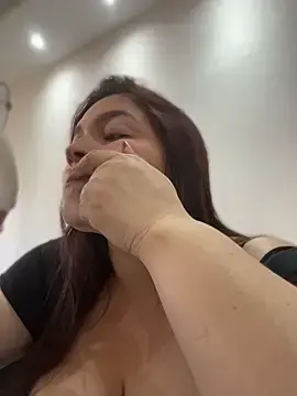 Stripchat Sex Chat of sarahreyess_11
