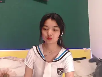 Stripchat Free Porn Cam of Shy_Kira