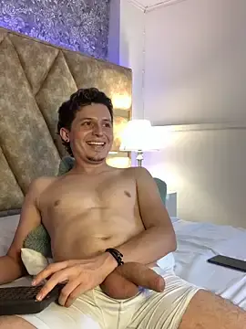 Stripchat Live Sex of SsexCouplee