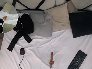 Stripchat Free Porn Cam of Amber_Dolls