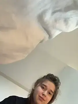 Stripchat Live Sex of HornyGirlH