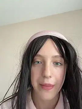 Stripchat Free Live Porn of MiaTee