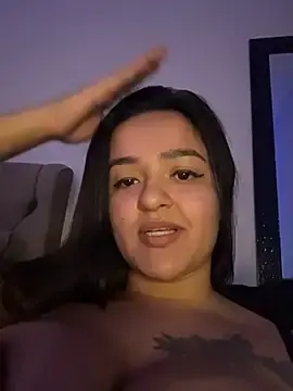 Stripchat Nude Webcam of Manu_2002_