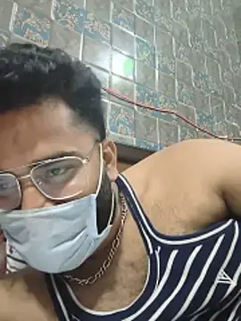 Stripchat Live Sex of TNTBOSS01