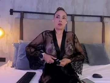 Stripchat Sex Cam of AnnyRhode_