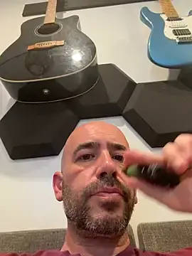 Stripchat Free Live Porn of Italianstallion2756