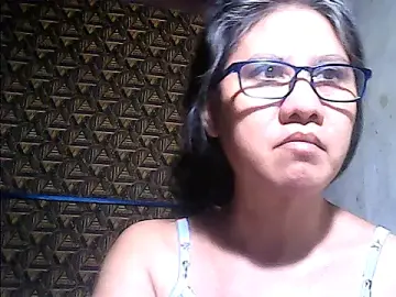Stripchat Adult Webcams of sweetsosie18