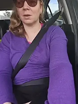 Stripchat Live Porn of l4dyc4pricorn76