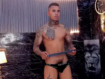 Stripchat Live Sex Cam of tyler_bell_
