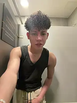 Stripchat Best Webcam of yoursexyjose