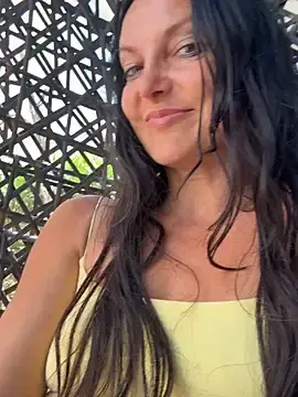 Stripchat Nude Webcam of -OLYA-