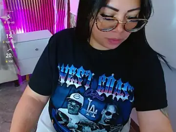 Stripchat Live Sex of martinna_tay
