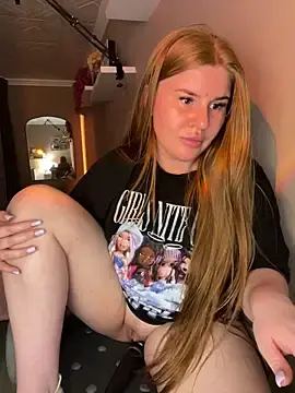 Stripchat Nude Webcam of RedFoxQueen