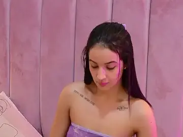 Stripchat Best Webcam of LeenaBrown