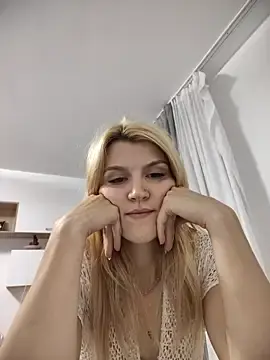 Stripchat Nude Webcam of HotBlondie69