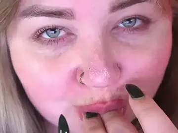 Stripchat Live Sex Cam of ZaraReignn