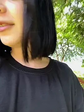 Stripchat Live Sex Cam of YourLittleDevil