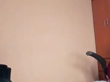 Stripchat Live Sex Cam of Tyler_Waka01