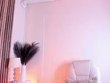 Stripchat Free Porn Cam of HannaPaola