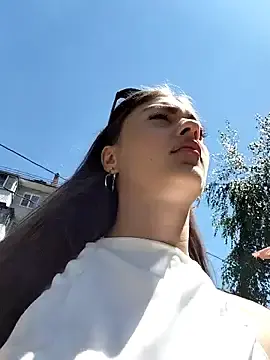 Stripchat Free Porn Cam of caressyourself