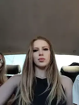 Stripchat Live Sex of caressyourself