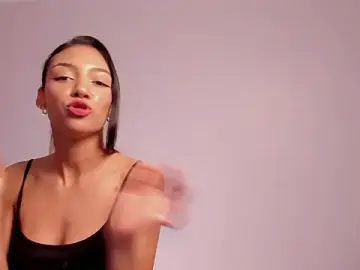 Stripchat Sex Cam of lupeebony