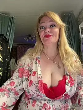 Stripchat Live Sex Cam of Sweet-blonde
