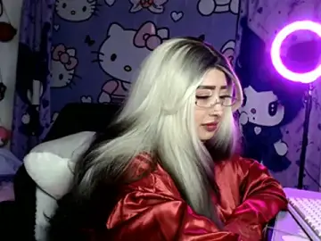 Stripchat Best Webcam of lussyevans24