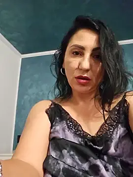 Stripchat Adult Webcam of OhhhLauraxx
