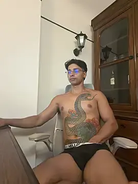 Stripchat Live Sex Cam of David_Tresh5