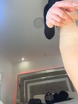 Stripchat Watch Live Sex Cams of Nicolle_foxy
