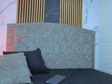 Stripchat Free Live Porn of LyraenBlue
