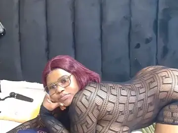 Stripchat Live Sex Cam of SexyBaddieXXX