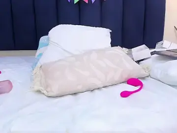 Stripchat Free Live Porn of mayaevansmg