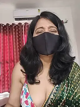 Stripchat Nude Webcam of Cute-Maanvi
