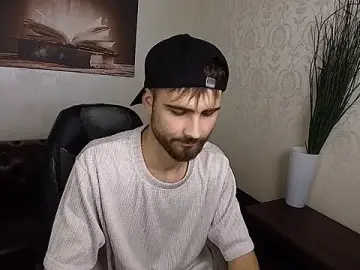 Stripchat Best live sex cam show of KyloEast