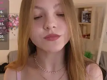 Stripchat Free Live Porn of Sue_Sanders