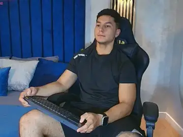 Stripchat Free Live Porn of Noah_Clarkk