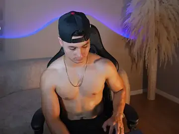 Stripchat Nude Webcam of Noah_Clarkk