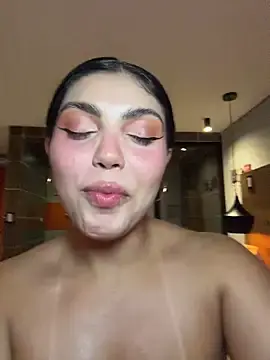 Stripchat Adult Webcam of zui_lu