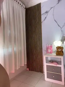 Stripchat Watch Live Sex Cams of LunaRosse_