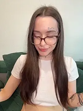 Stripchat Free Live Porn of fuckdoll_18