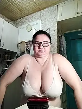 Stripchat Free Porn Cam of Holly-69