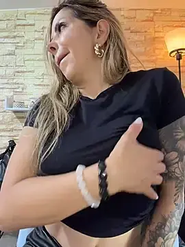 Stripchat Live Sex of _Abril-Office1