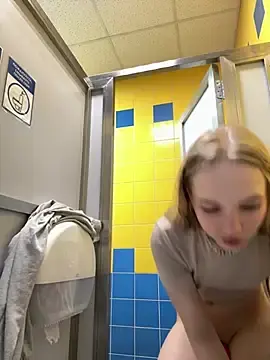 Stripchat Live Sex Cam of bambi_lu