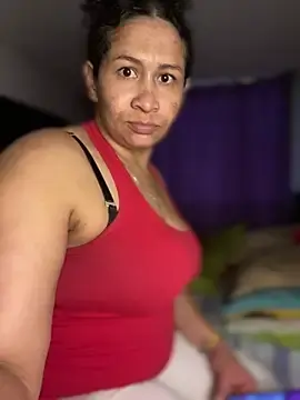 Stripchat Live Sex Cam of Carola-Ross