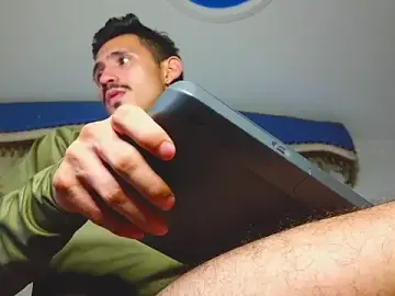 Stripchat Live Porn of HomeAloneK