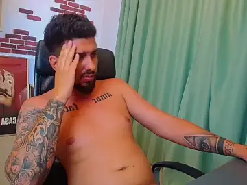 Stripchat Nude Webcam of LoganStroud