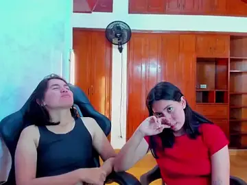 Stripchat Adult Webcam of Soffy_and_Emily